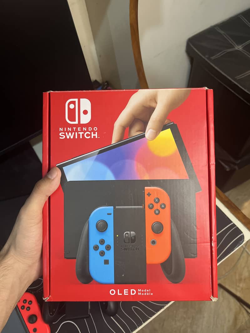 Nintendo Switch OLED 7