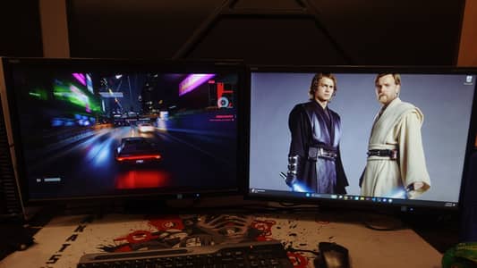 (Four) x4 NEC Multi Sync Moniters