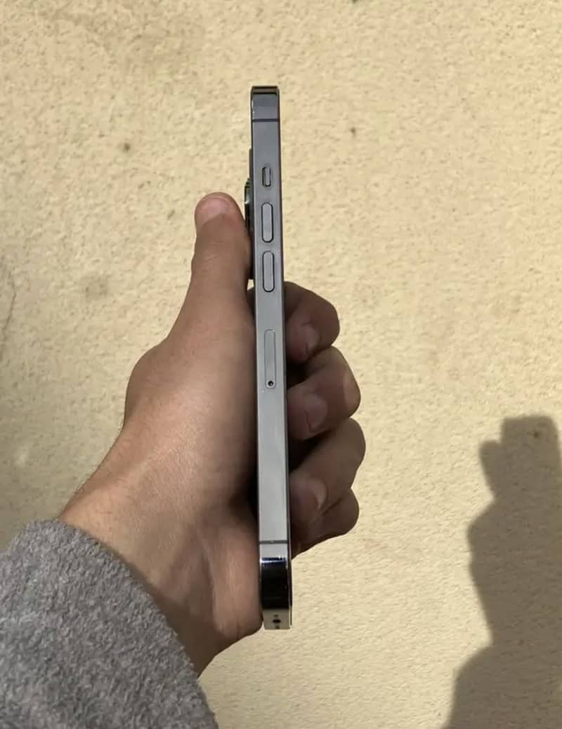 iPhone 13 Pro 3