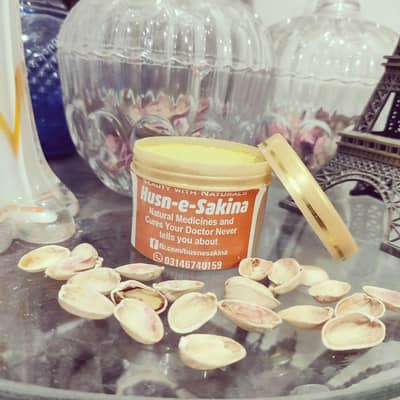 glow with naturals cream