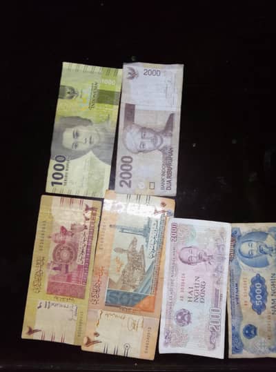 6 banknotez 3 countries 2 banknote