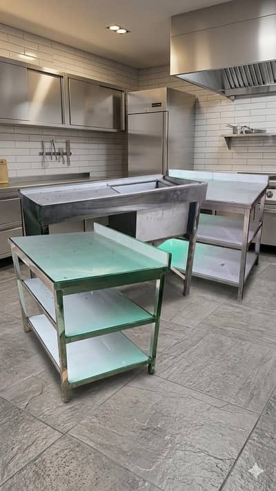 we are we are providing all type of catering kitchen equipment
