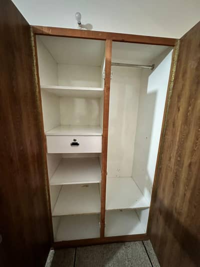 Wardrobe tectile wood/Warrobe/Almari for sale/Almari