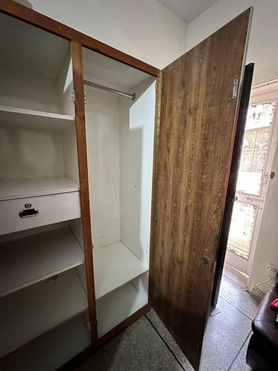 Wardrobe tectile wood/Warrobe/Almari for sale/Almari