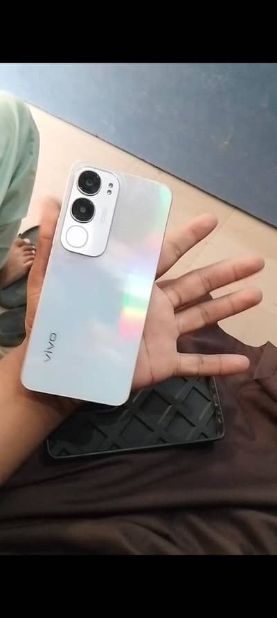 vivo y 19 s 6Ram 128 GB