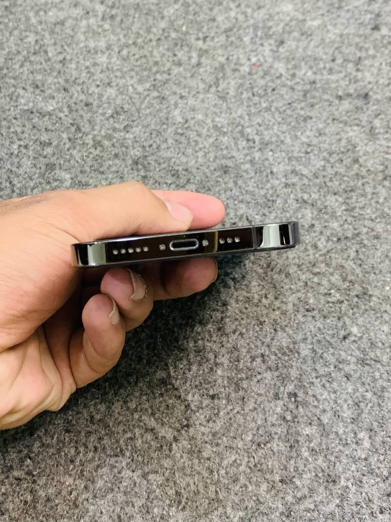 iphone 12 pro 1