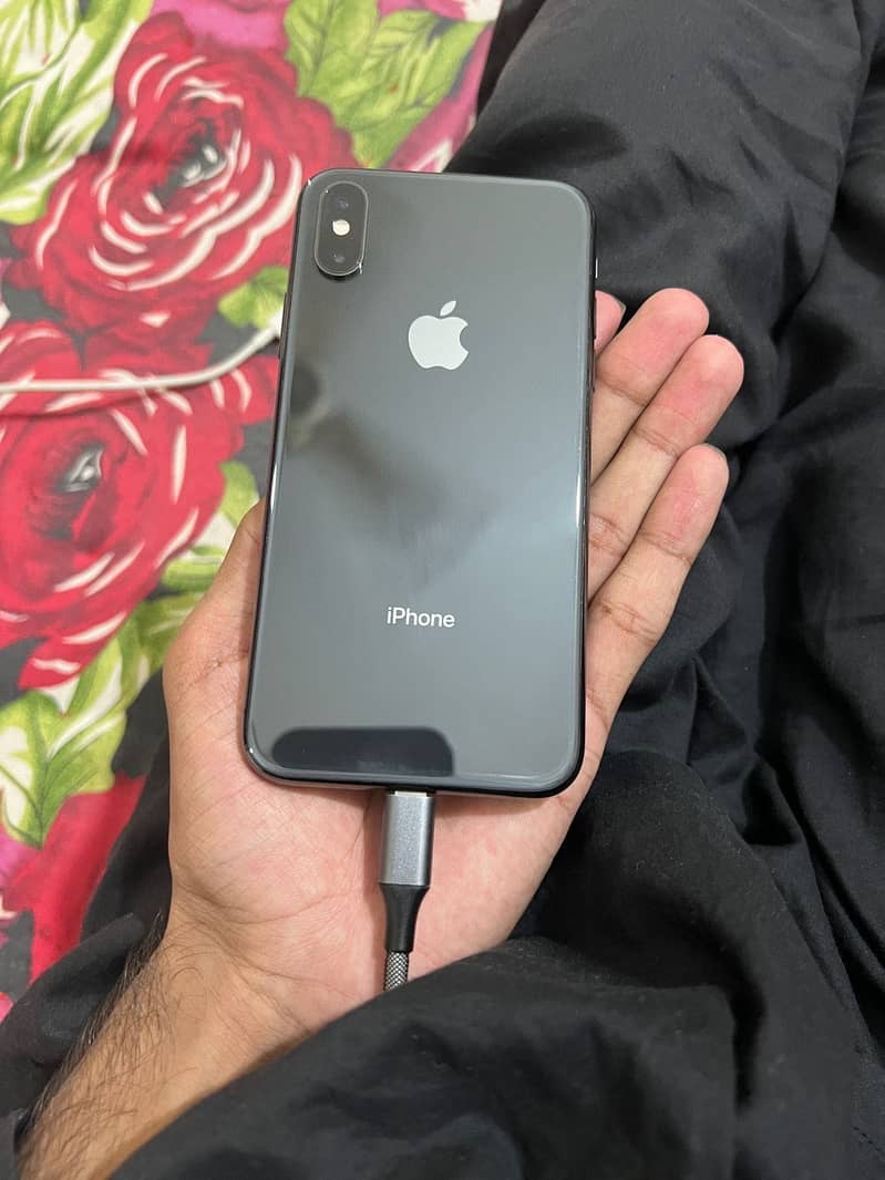 iPhone XS 1