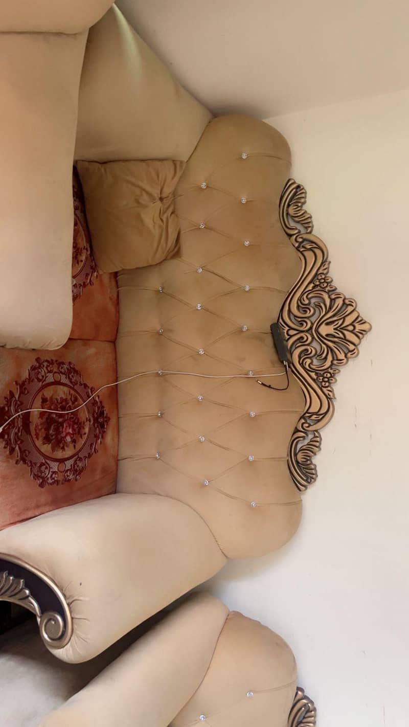 crown Sofa Set 2