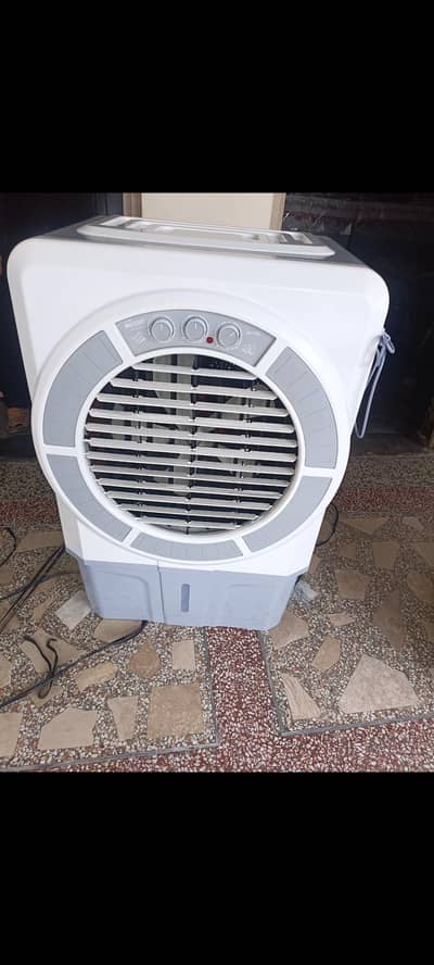 Air Cooler for sale 1 din bhe use ni hoa
