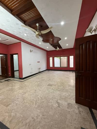 Banigala 15 Marla Ground Portion Available For Rent With Gas