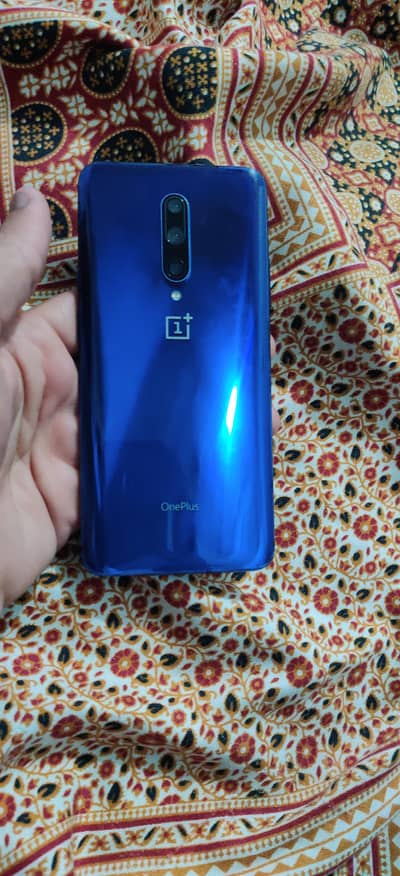 one plus 7 pro all ok 8 gb 256 gb only back change Baki all orignal