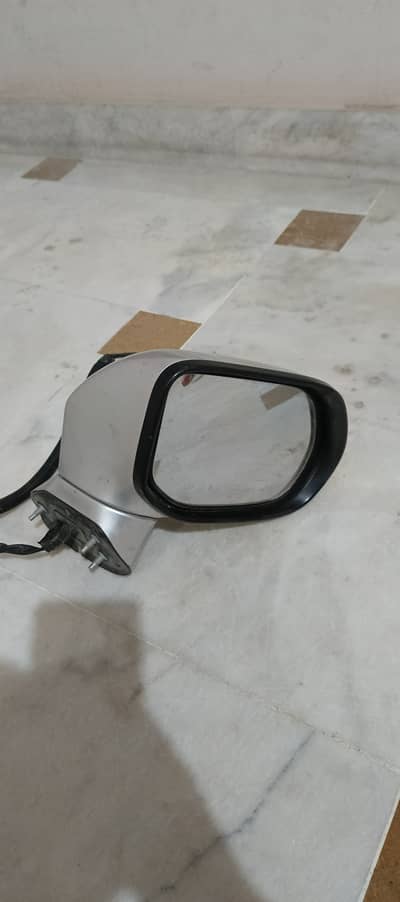 Geniun Right side mirror civic reborn. Imported.