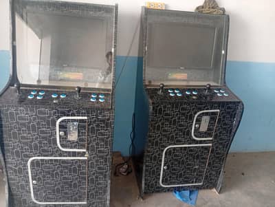 two video game for sale