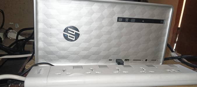 1tb hardrive 11 day use only Toshiba brand new condition