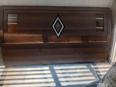 King size bed rs 15000