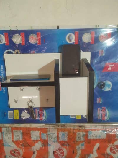 Wall Hanging shelves