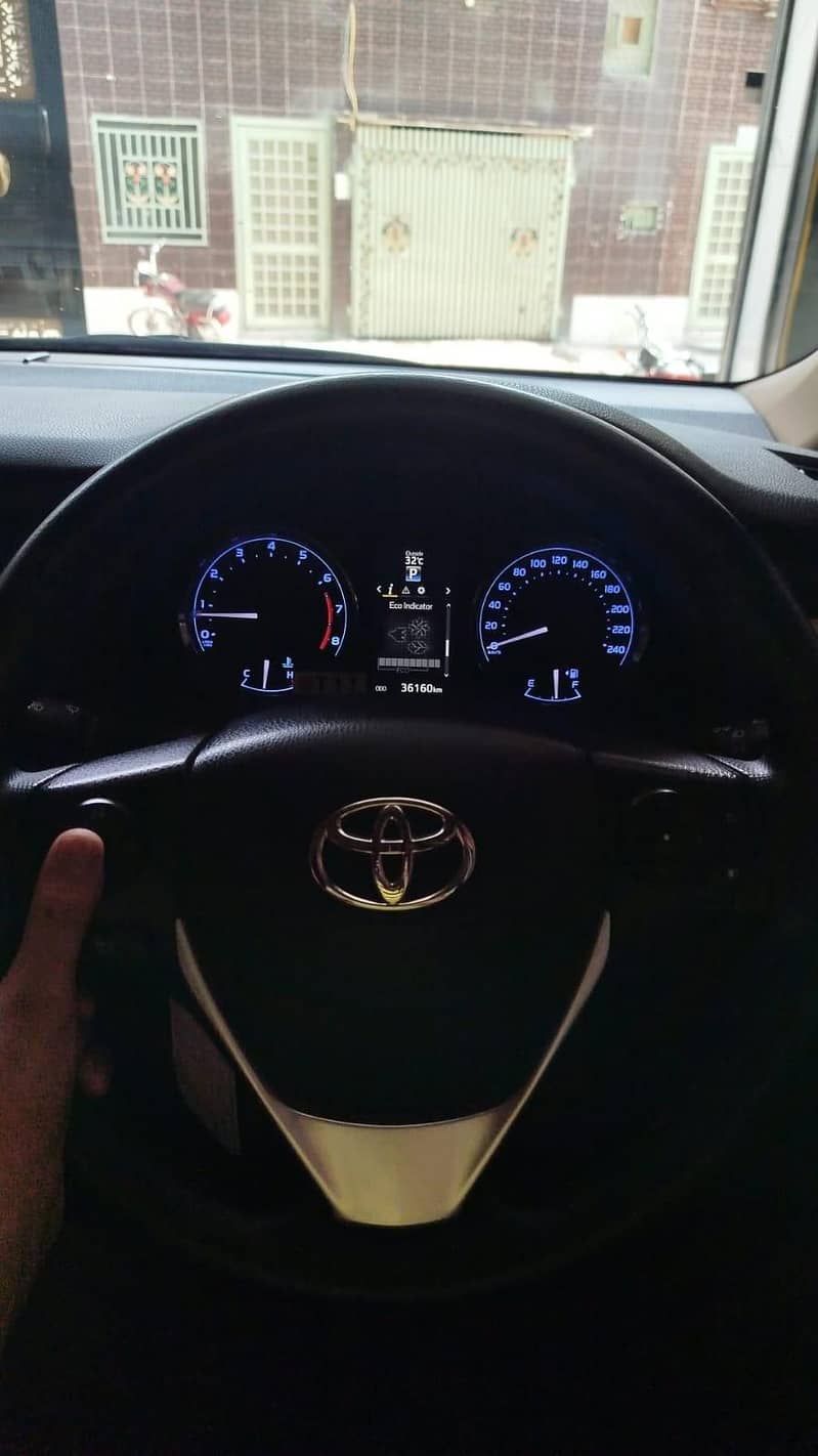Toyota Corolla Altis special edition 1.6 4
