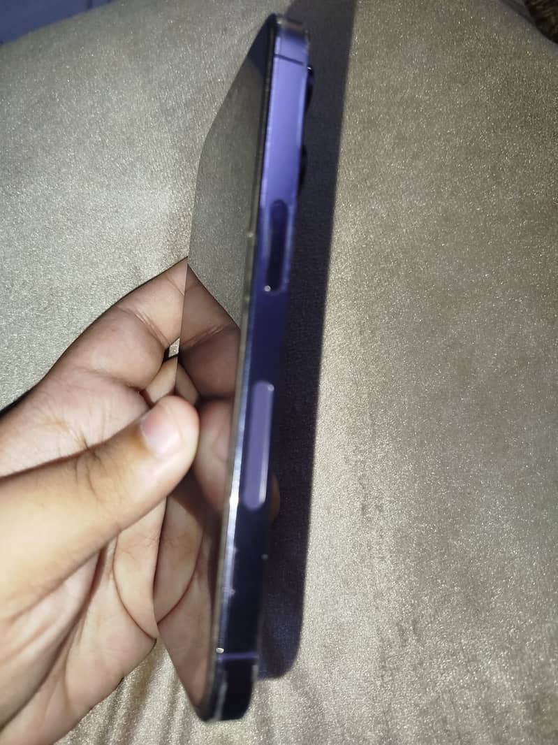 IPhone 14 Pro 2