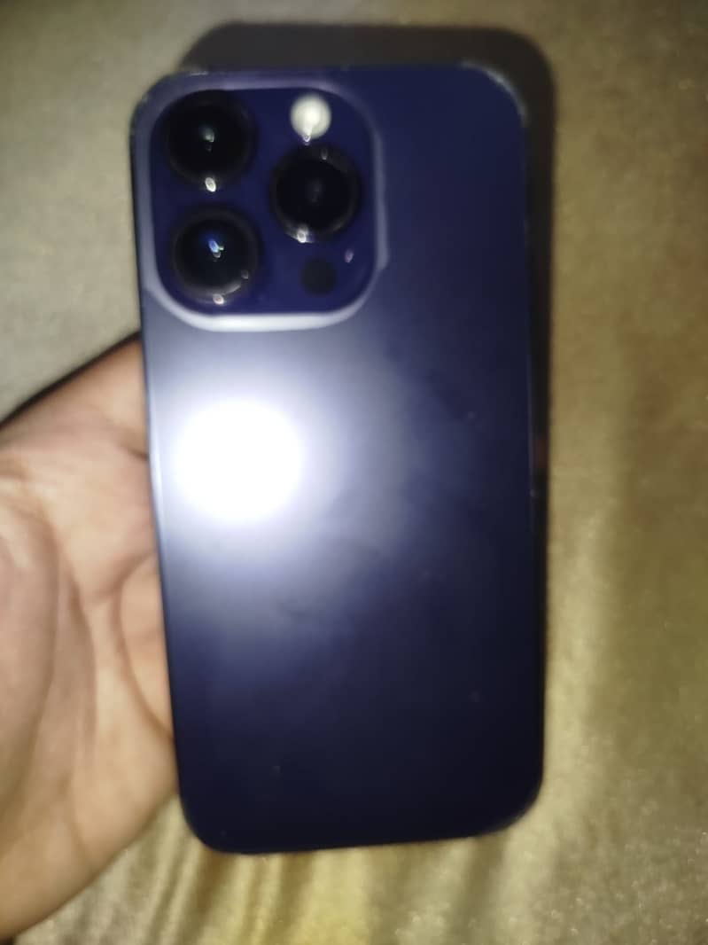 IPhone 14 Pro 4