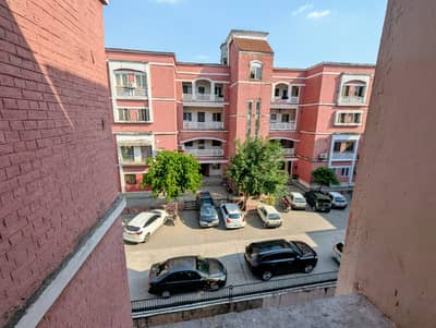 2 bed flat for family