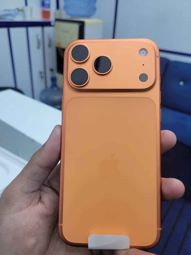 IPHONE 17 PRO MAX 1