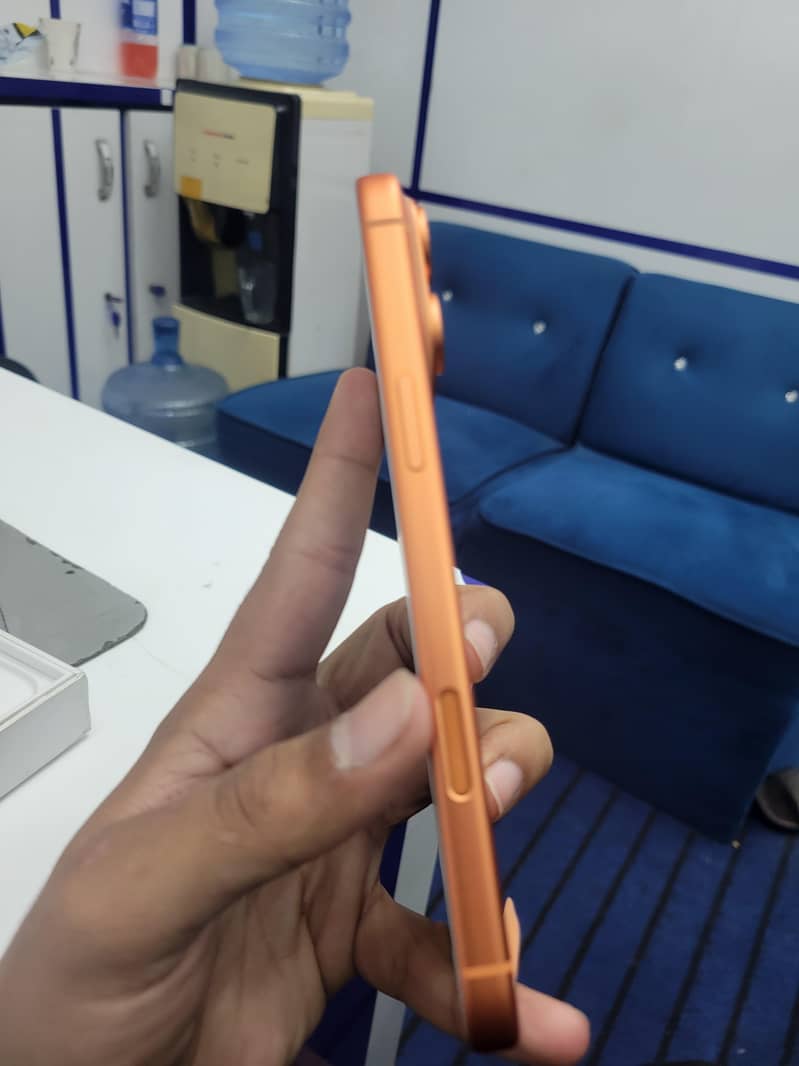 IPHONE 17 PRO MAX 2
