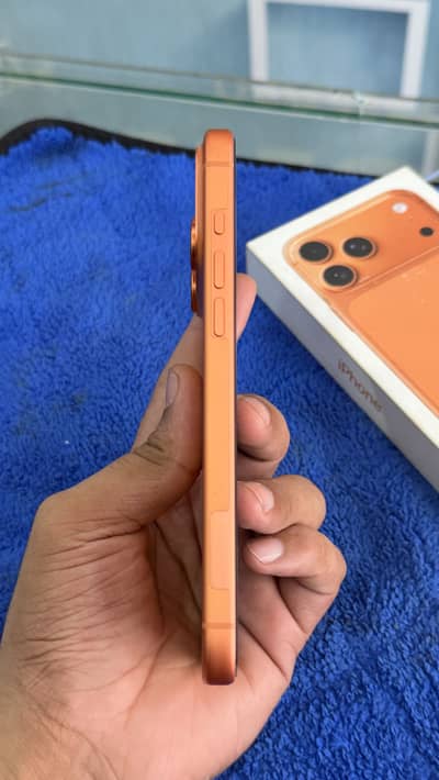 iPhone 17pro max factory unlock