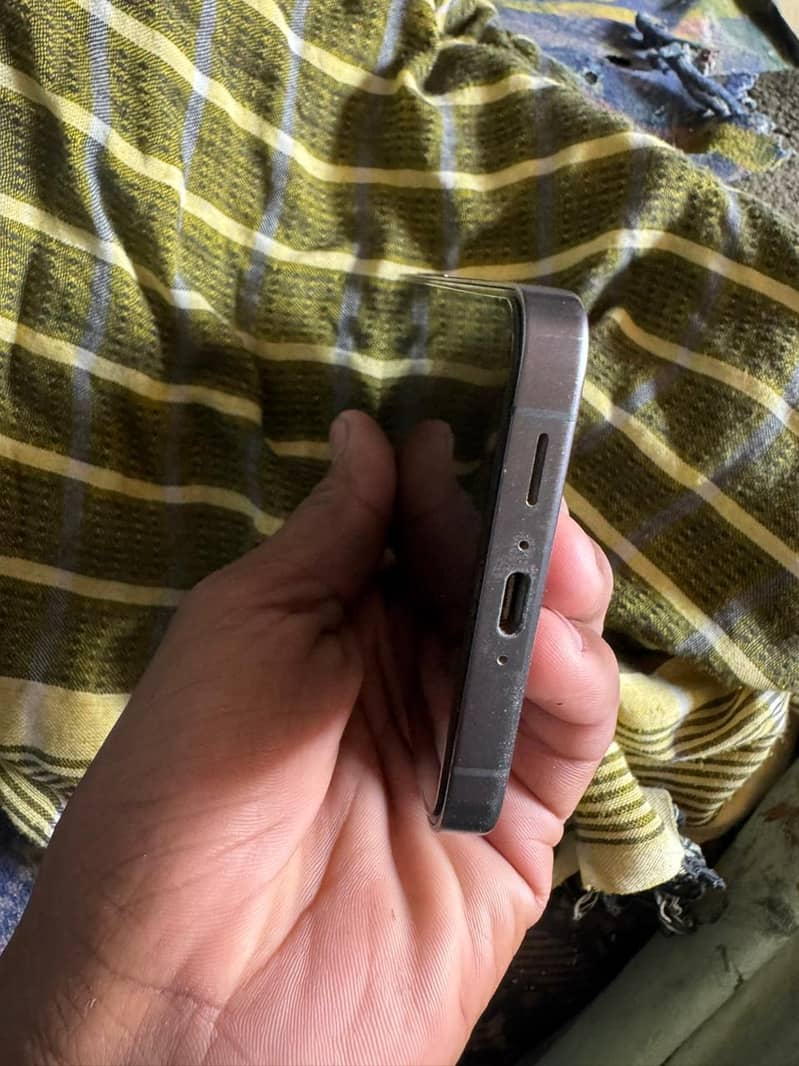 Mobile 3