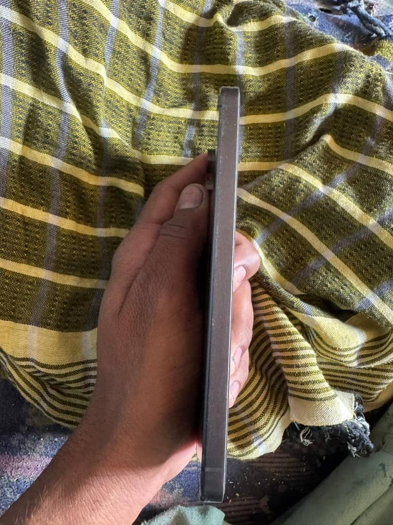 Mobile 4