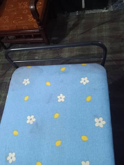 single folding bed