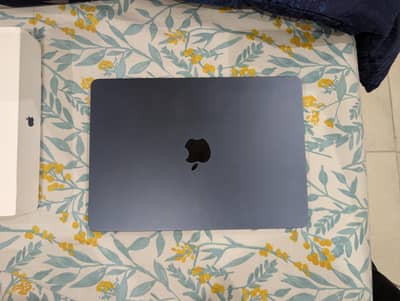 Macbook Air M2 8/256 GB