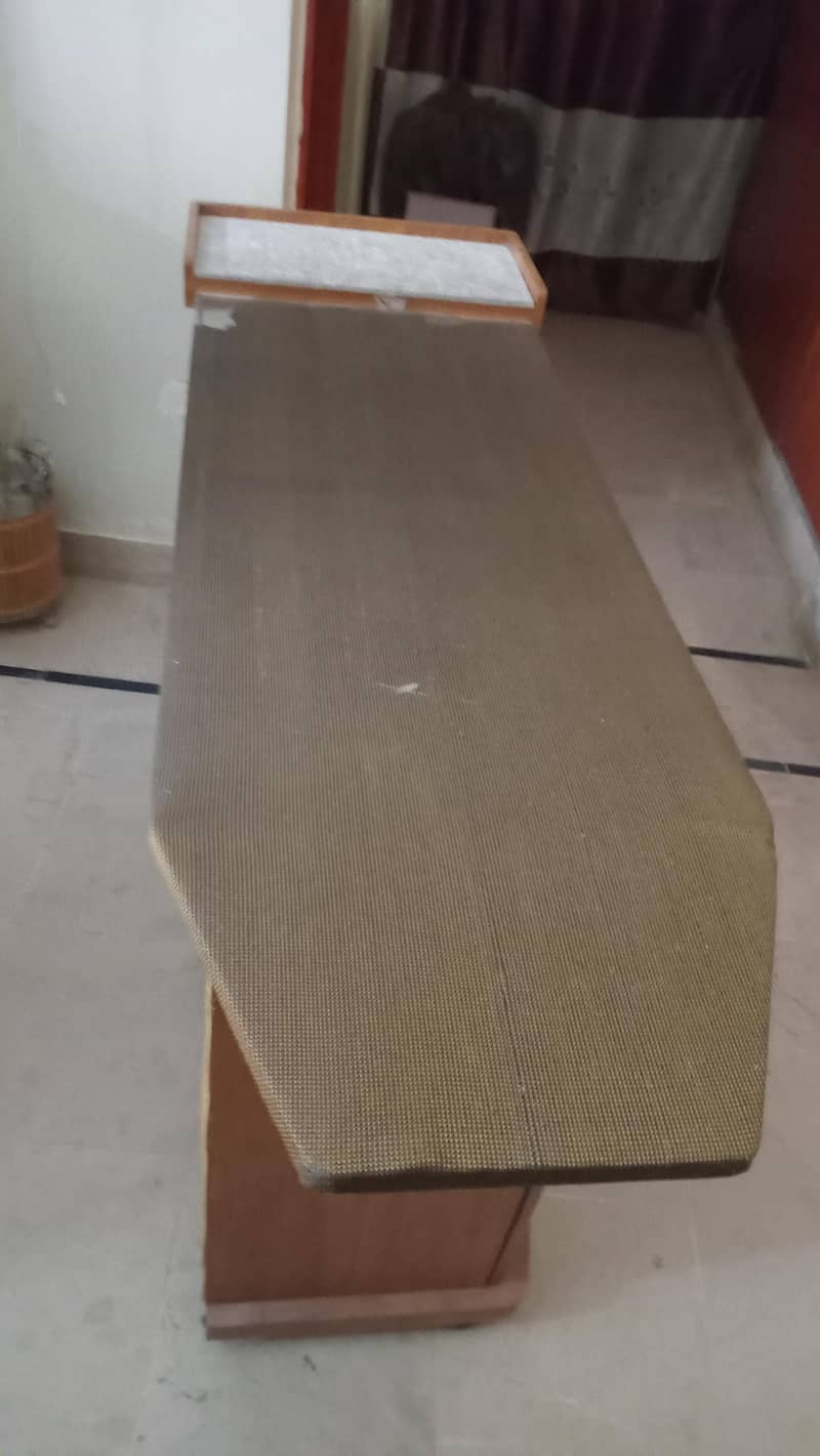 iron stand 2