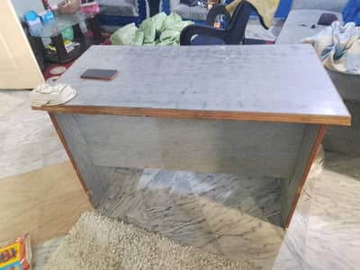 Office table