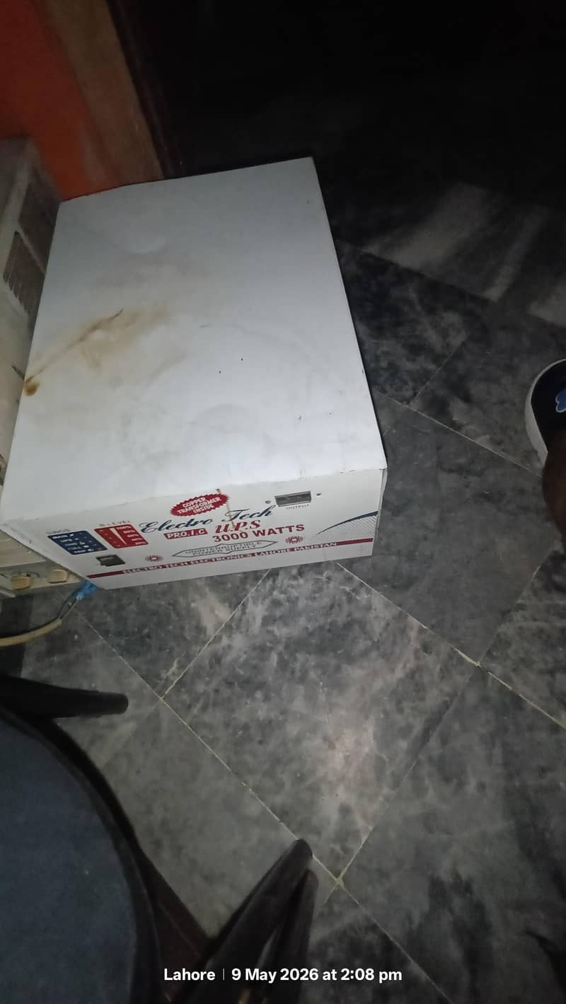 UPS 3000 Watts 2