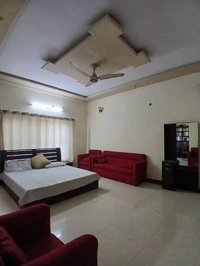 10 Marla Lower Portion Available for rent in Valencia Town