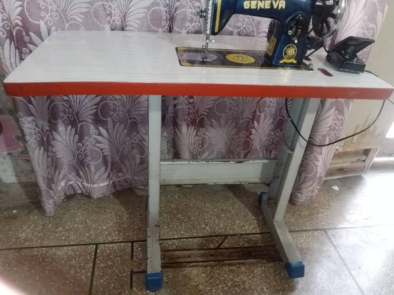 Sewing machine with table stand & machine box 13