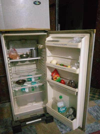 refrigerator with stabilizer 100% good working