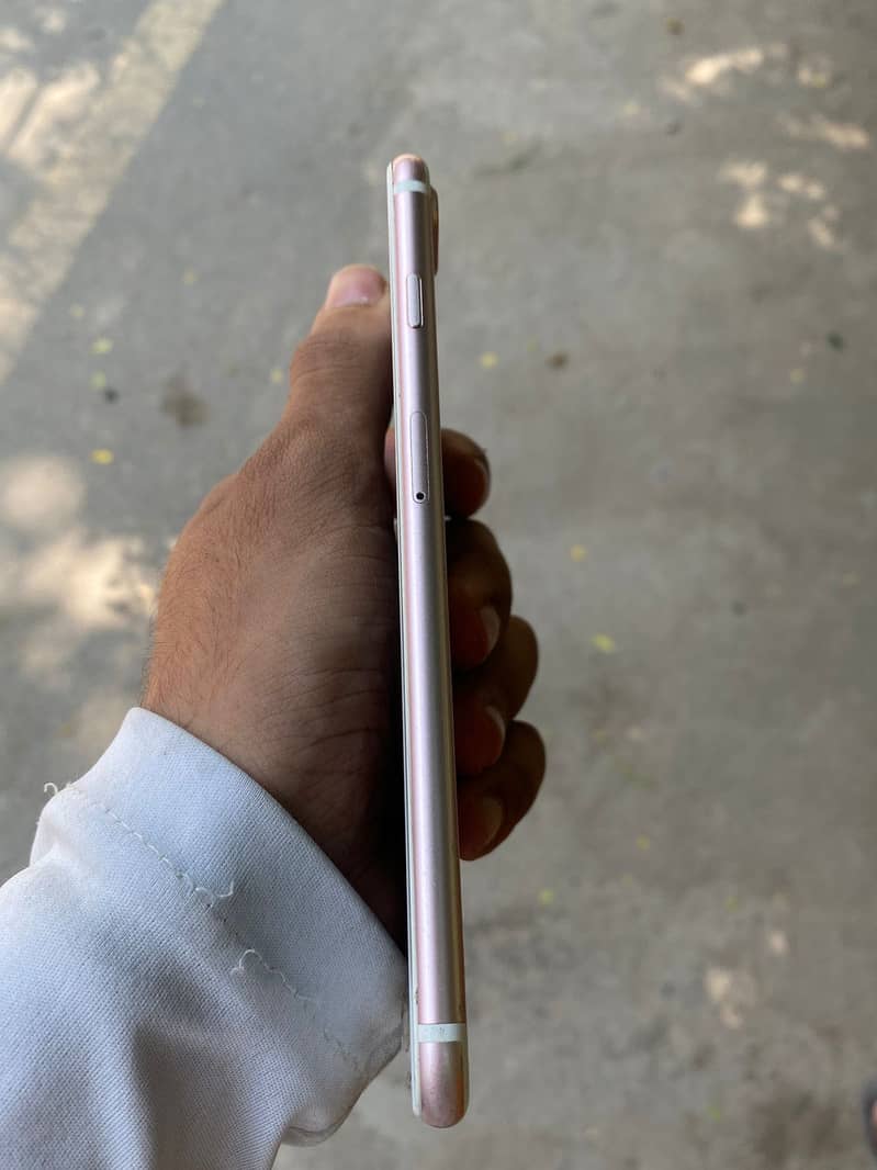 iPhone 7 Plus 4