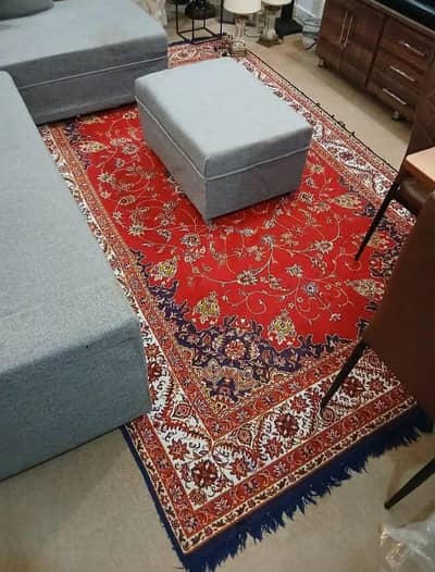 A Beautiful Pakistani Made Classic Rug