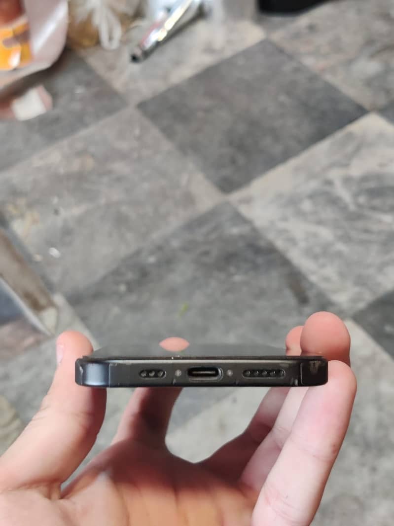 IPHONE 15 2