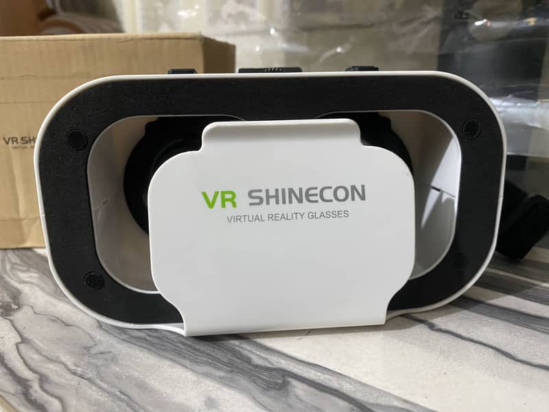 VR Headset Glasses with remote 4