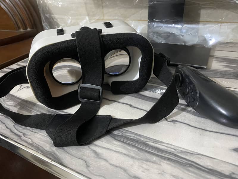 VR Headset Glasses with remote 5
