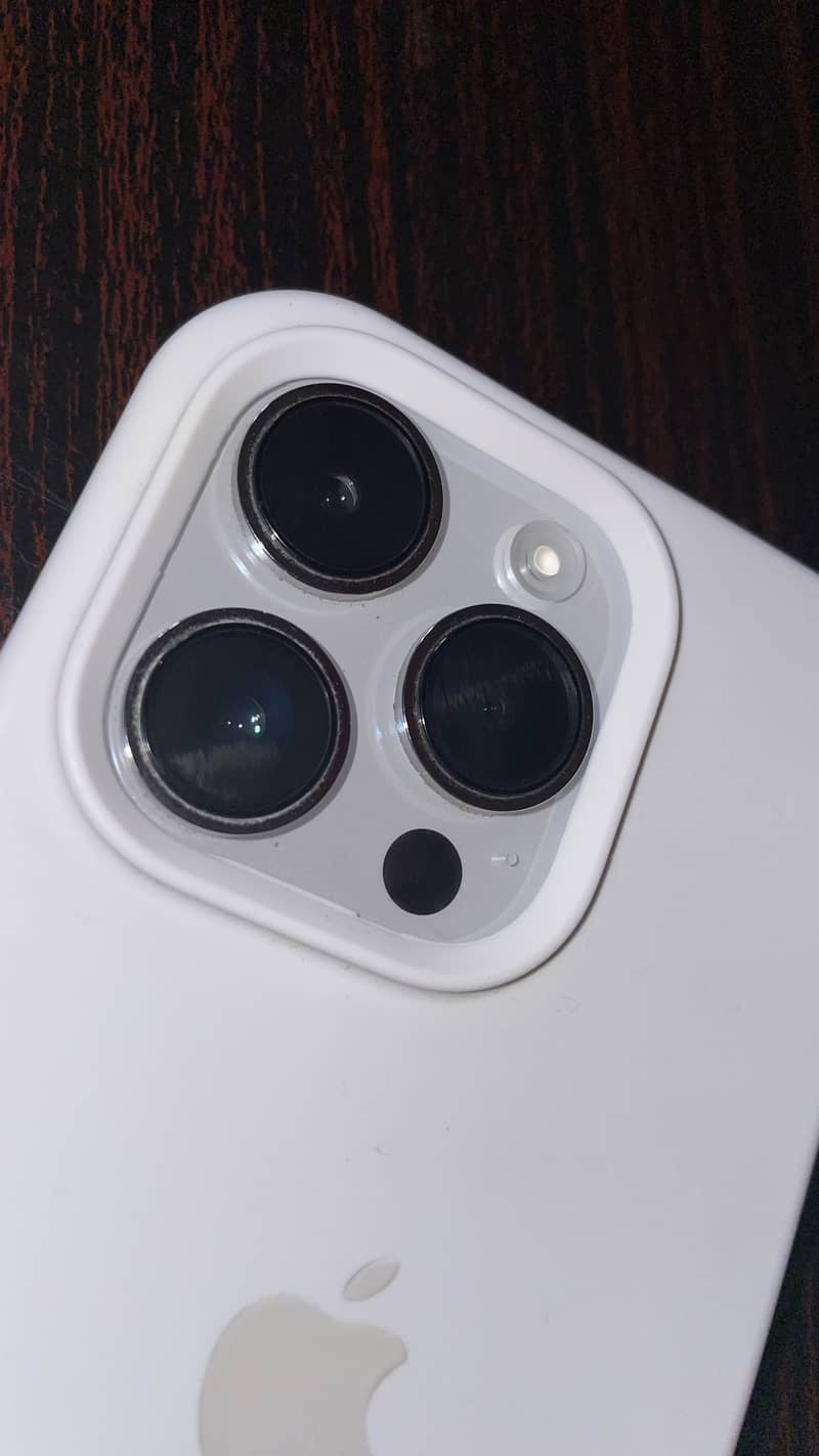 iPhone 14 Pro 1