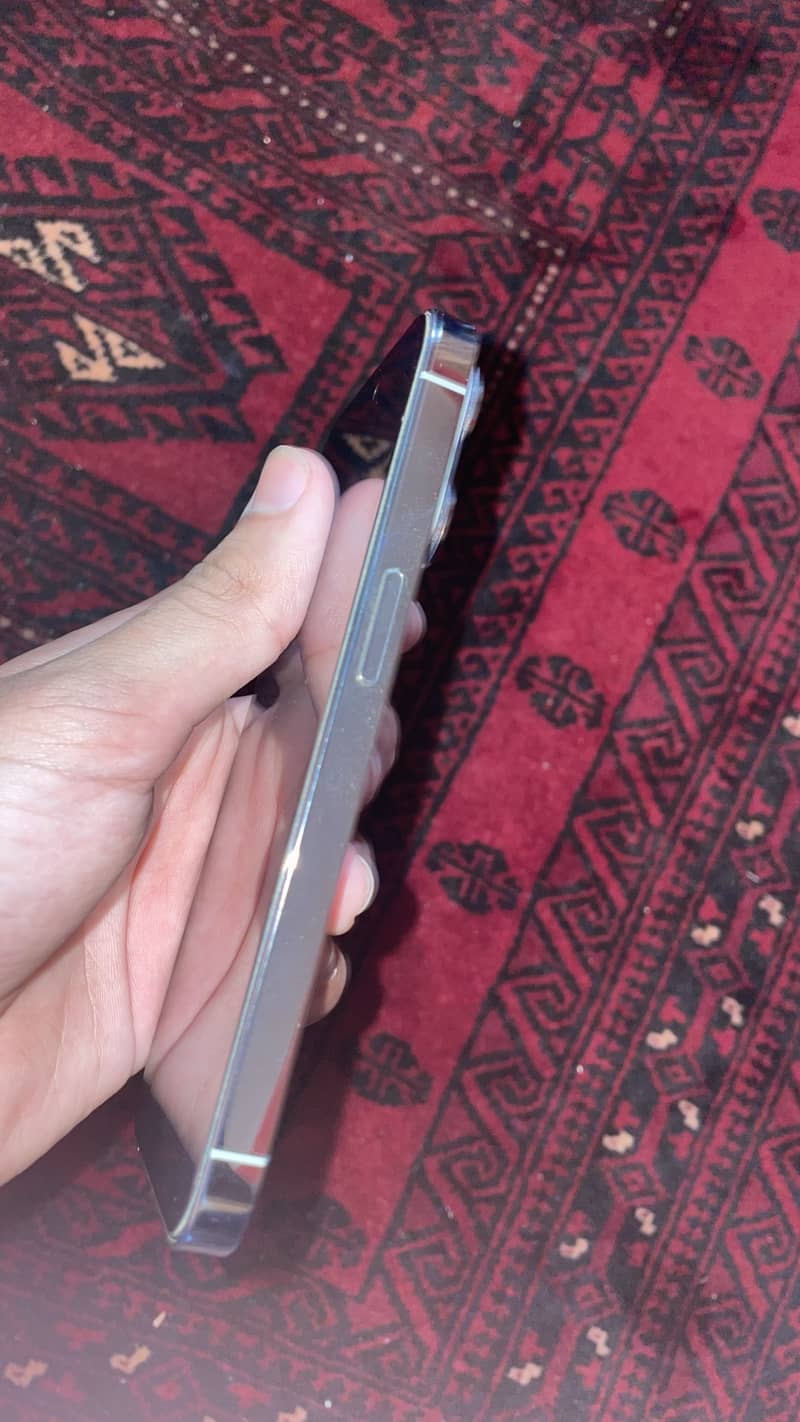 iPhone 14 Pro 6