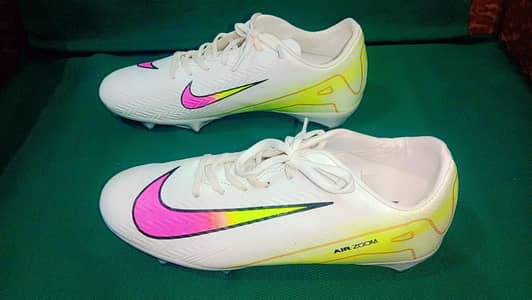 original football shoes Nike phantom airzom adidas predator puma
