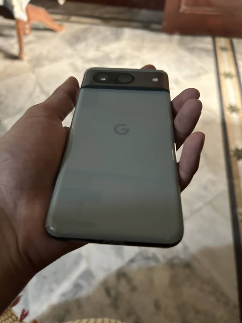 Google pixel 8 1