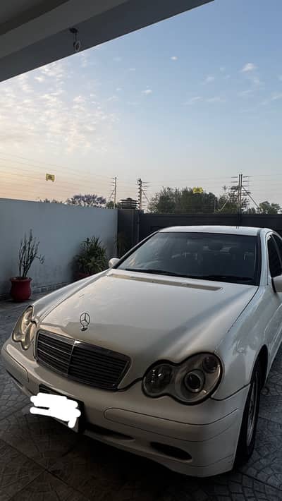 Mercedes C-180