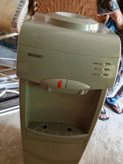 Orient water dispenser 2 taps with refrigerator