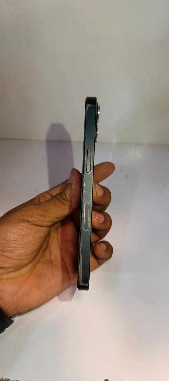 iPhone 13 3