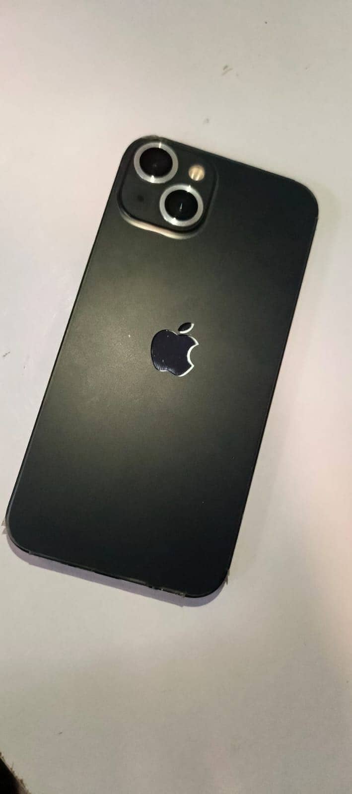 iPhone 13 8